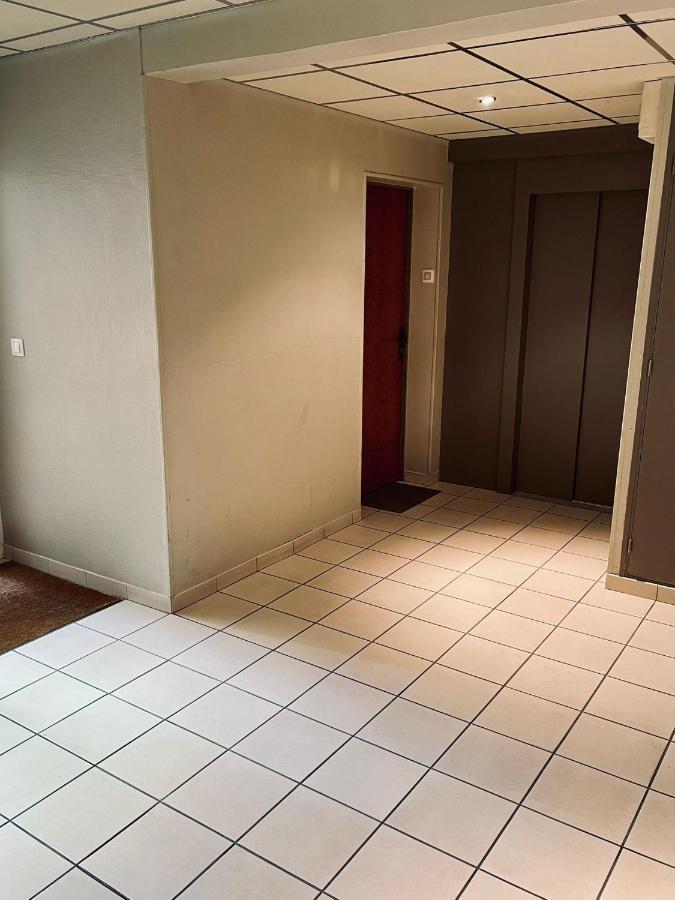 Appartement Centre Ville Avec Garage Troyes Esterno foto
